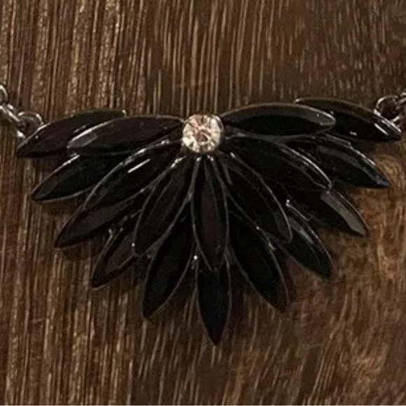 Unique Black Marquise Crystals Arranged In 3 Peacock Tails Hang From Black Chain - Picture 2 of 3
